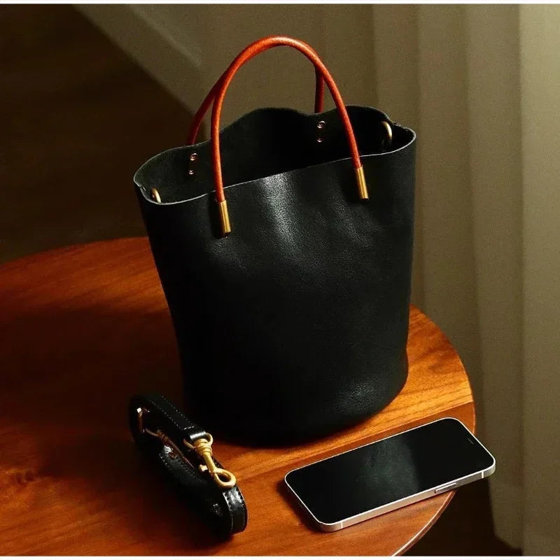 Luxury Leather Green Bucket Bag Retro Metal Handle Large Capacity Tote Bag Fashionable Casual Solid Color Shoulder Bag