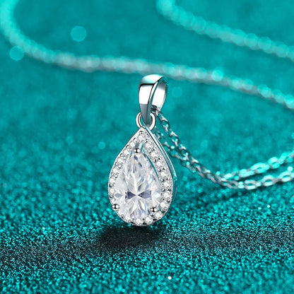 NeeTim 1ct Pear Cut Moissanite Necklace for Women 925 Sterling Silver Wedding Waterdrop Sparkling Neck Chain Women's Pendant