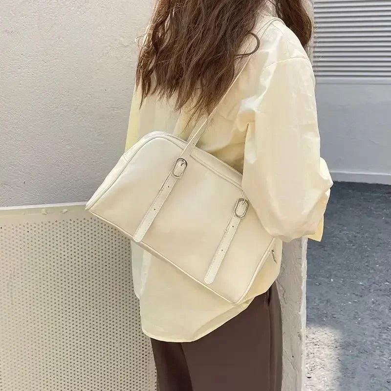 2026 Luxury Designer Handbags Pure Color Causal Bag Big Capacity Pillow Underarm Bag Green Commuter Shoulder Bags for Women