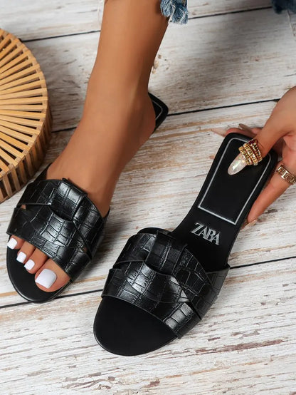 Flat Slippers Casual Shoes Woman 2026 Trend Luxury Summer Elegant Dresses Sandals Beach Designer House Round Toe Brand Bathroom