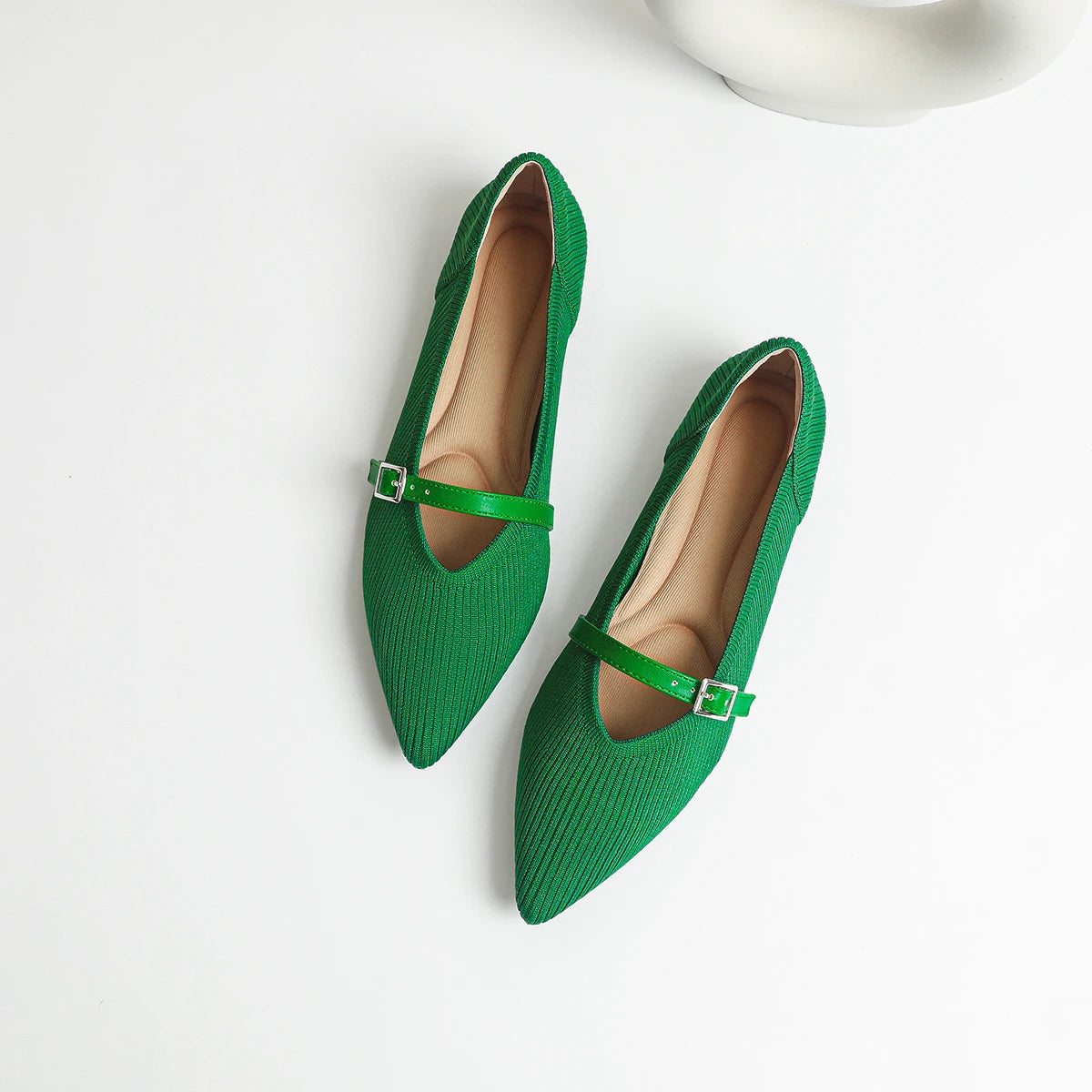 Women's flat shoes with pointed soft knitted sole breathable and comfortable shoes Spring and Autumn 2024 new model