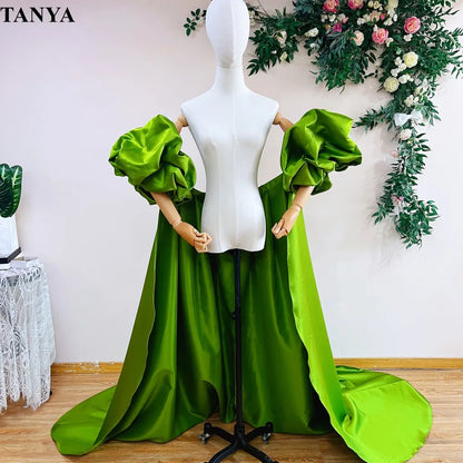 Red  Mikado Satin Long Wedding Cape Puffy Short Sleeves Court Tain Evening Cape Outfit Coat For Women Costume DJ199