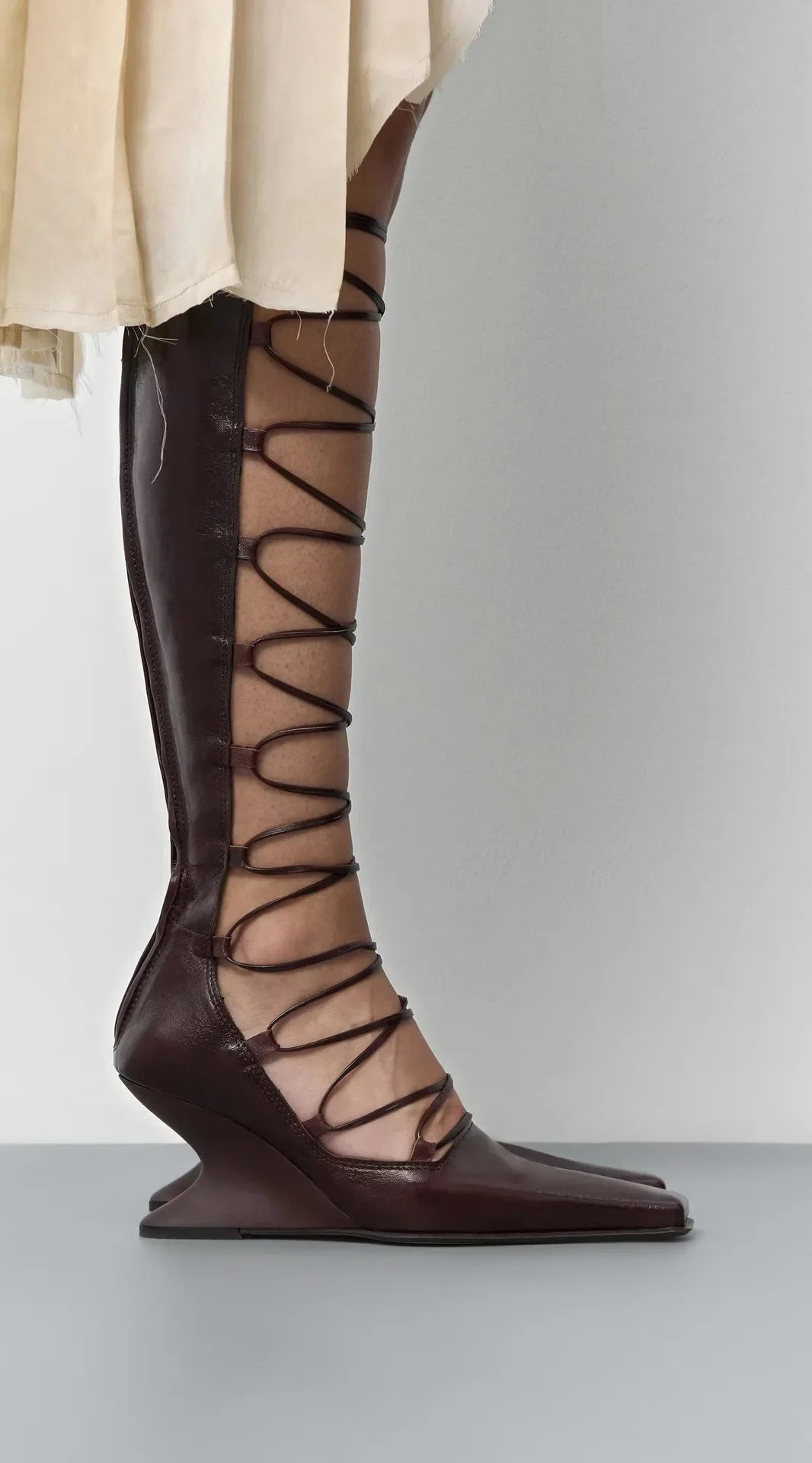 2026 Summer Hollow Out Strap Square Shaped Thick High Heels Summer Cool Boots Fashionable and Sexy Women's Sandals