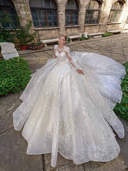 2026 Long Sleeve Lace Wedding Dress Sweetheart Neck Princess Bridal Gown Appliques Custom Ball Gown Vestido de Noiva