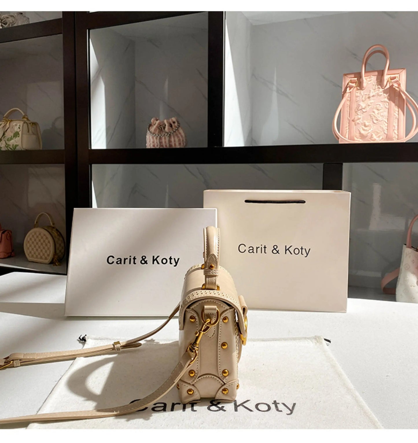 2025 Winter New in Handbags and Luxury Designer Bags for Party Popular and Delicate Square Make Up Handbag with Premium Leather