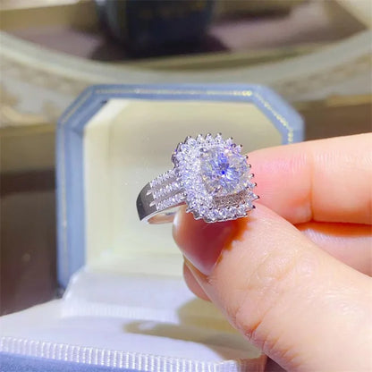 Luxury 18K Solid Platinum PT950 certifid 2 carat D color moissanite ring wholesale eight heart eight cut diamond ring for women