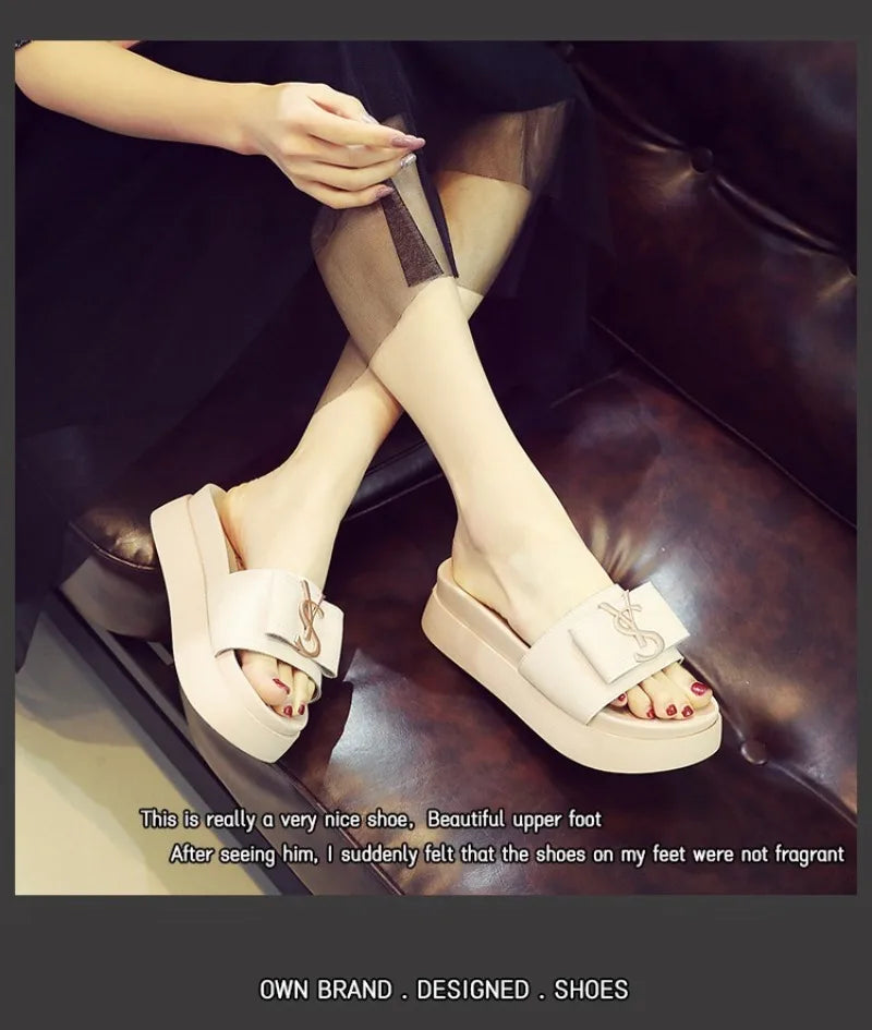 2025 Summer New Women's Fashion Letter Designer Sandals Casual Thick Bottom Round Toe Leather Beach Shoes Женские Сандалии
