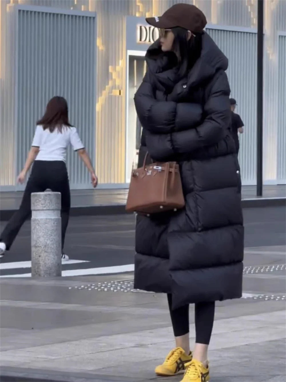 Knee Length Hooded Down Jacket for Women's Winter New Loose White Duck Down Thickened Warm Jacket 2024