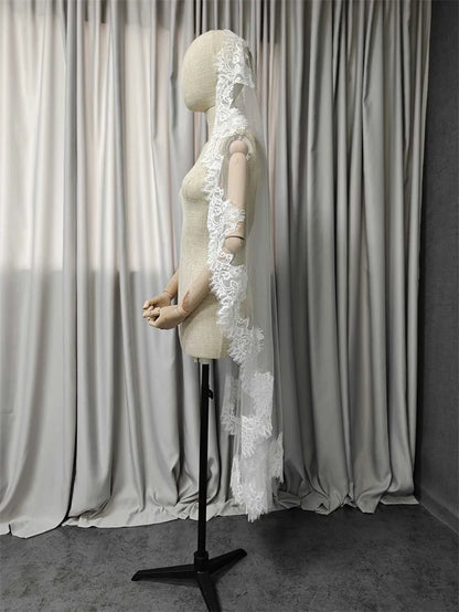 Customized Mantilla Veil with Eyelash Lace, Single Tier 1m/1.5m/2m Wedding Veil with Hidden Comb, Eyelash Lace Ivory Bridal Veil