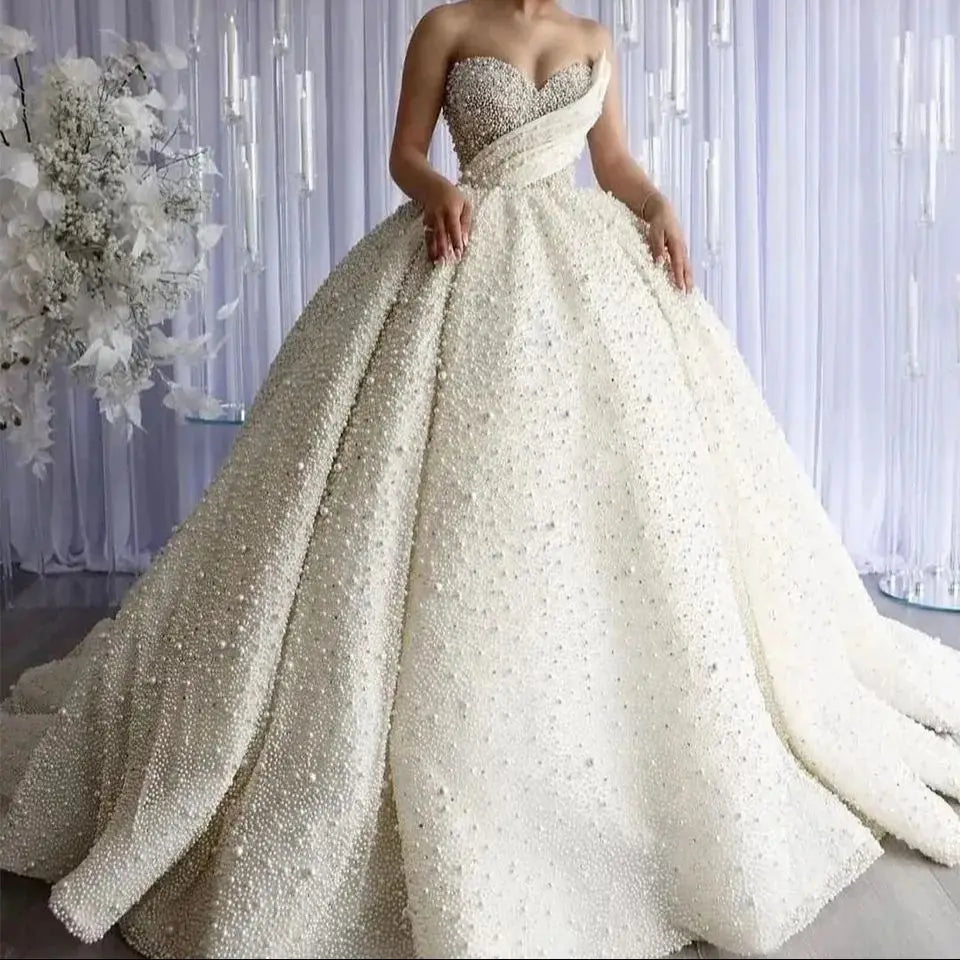 2026 Dubai Luxury Pearls Beading Sweetheart Ball Gown Wedding Dresses Princess Sleeveless Bride Gowns Vestido De Noiva Custom