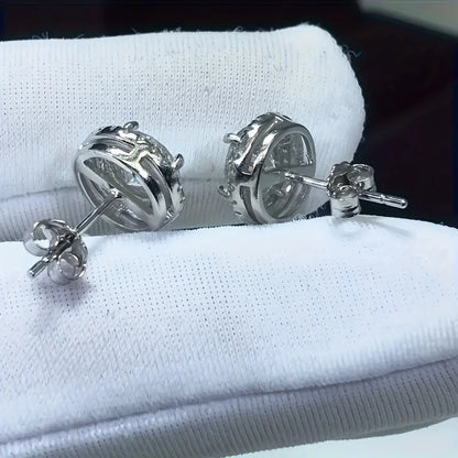 1 Pair of Fashion Halo Round Earrings Men Shiny Cube Synthetic Zirconia Suitable Wedding Luxury Exquisite Jewelry Pendant Gifts