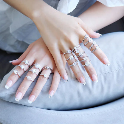 Fashion Luxury Inlay Sunflower Ring for Women, PT950 Platinum Plus 1 Carat Moissanite, upgrade daily fashion collocation.