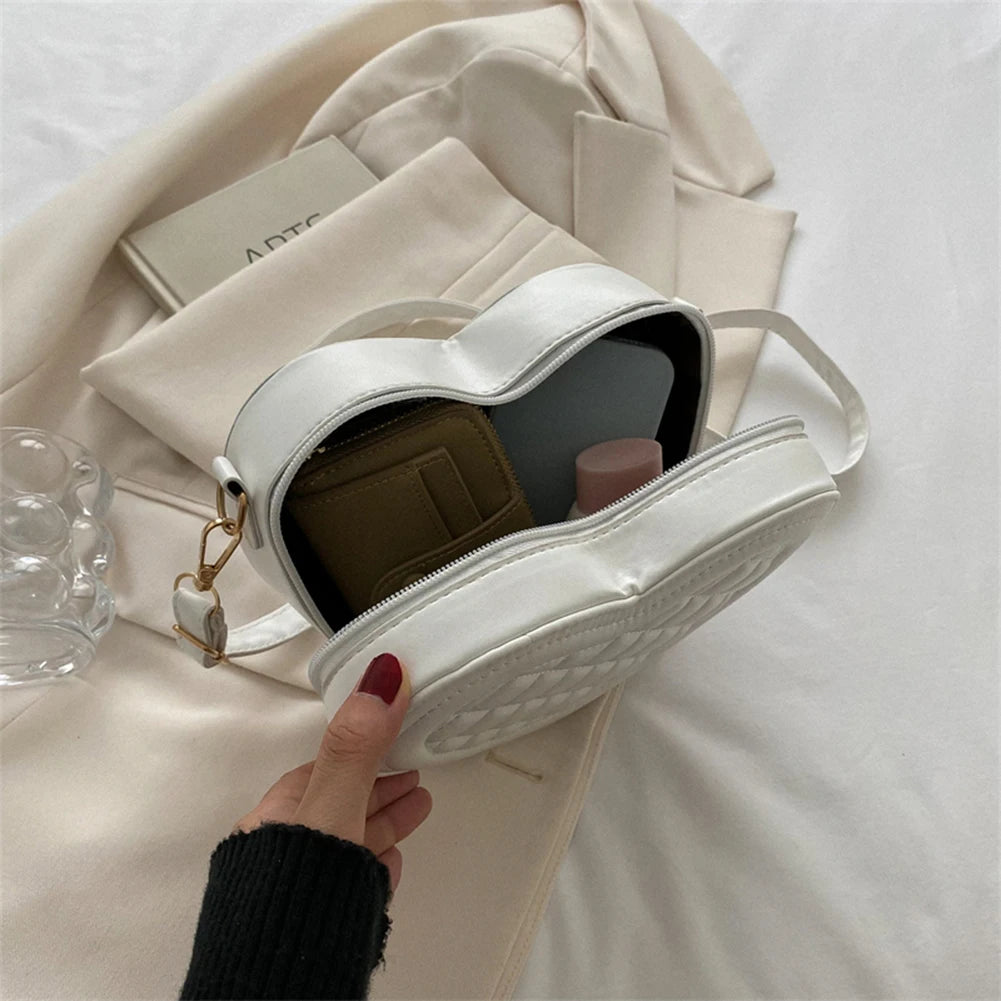 Luxury Love Shaped Shoulder Bag Small Handbags Designer Crossbody Bags Women Sling Purse Red Peach Heart Phone Bag Shoulder Bag