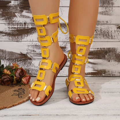 2026 Summer Luxury Round Toe PU Women's Sandals Fashionable Flat Casual Beach Shoes Stylish Metallic Decoration Women's Sandals