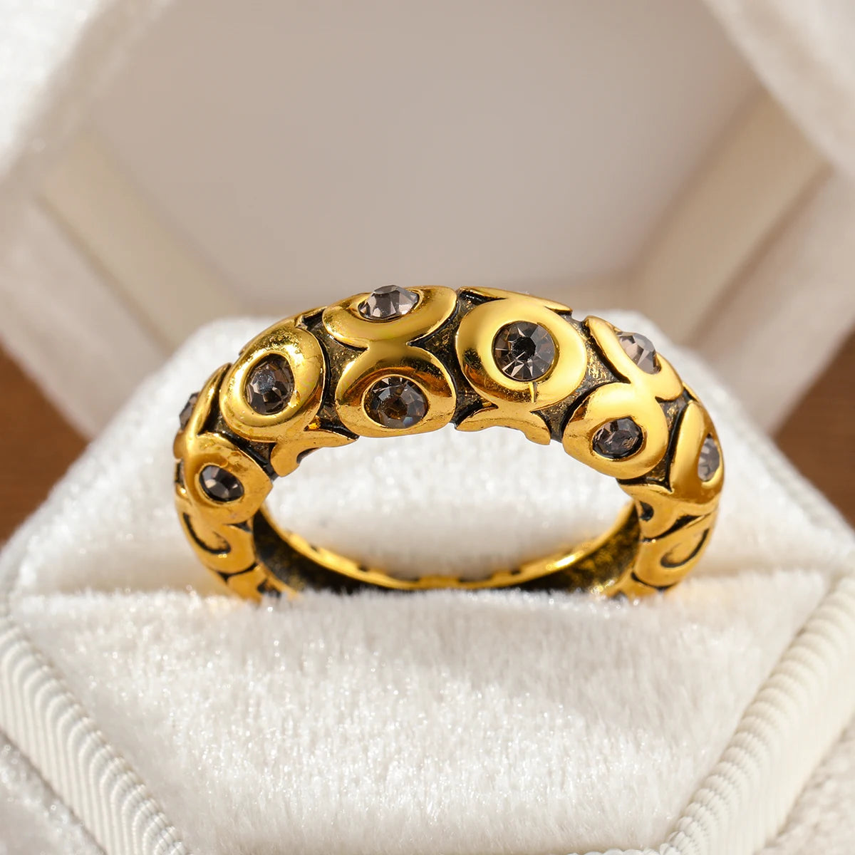 Retro Distressed Relief Geometric Pattern Inlaid with Artificial Gemstones Made of Copper. Women's Ring for Street Parties.