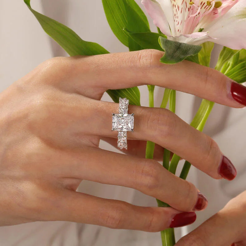 Full Moissanite Engagement Ring with Tapered Baguette Shape Diamond S925 Silver Wedding Rings for Women