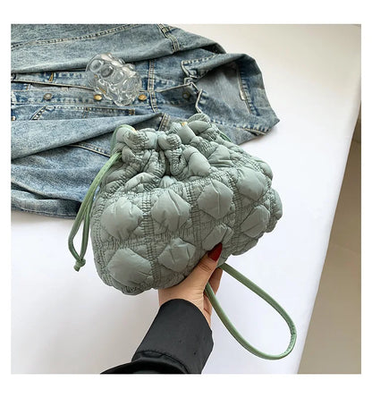 Women Drawstring Shoulder Bags Detachable Strap Quilted Crossbody Bag Solid Color Soft Padding Handbag for Outdoor Travel