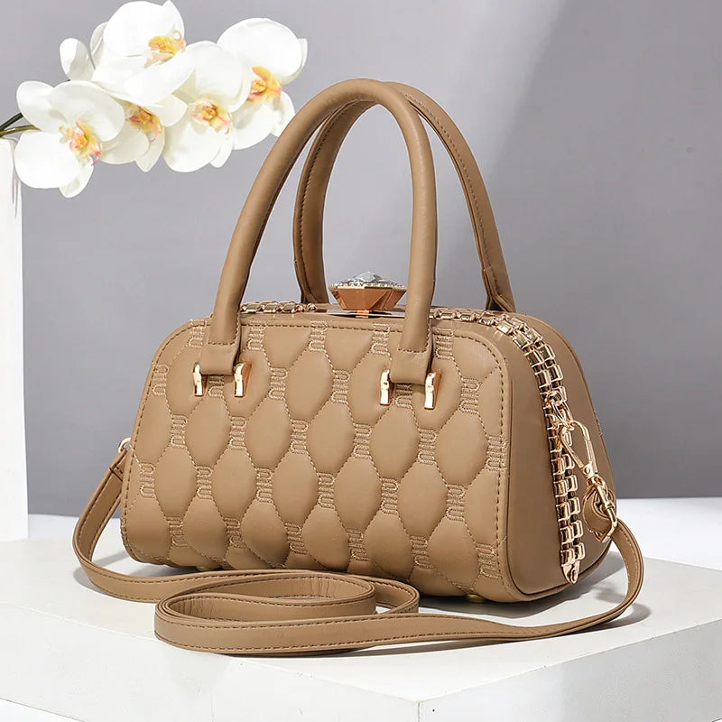 Luxury Brand Designer Ladies Handbag Casual Shoulder Bag Fashion Embossed Craftsmanship Women Commuting Crossbody Bag women