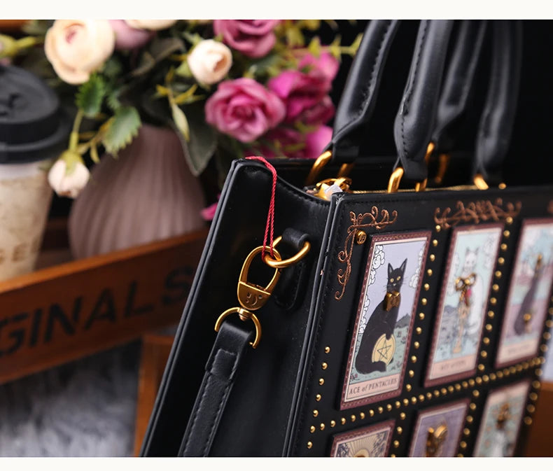 Vintage and Luxury Designer Bag with Delicate Embroidery Cat Printing Women Popular and Fashionable Tote Bag with Large Capacity