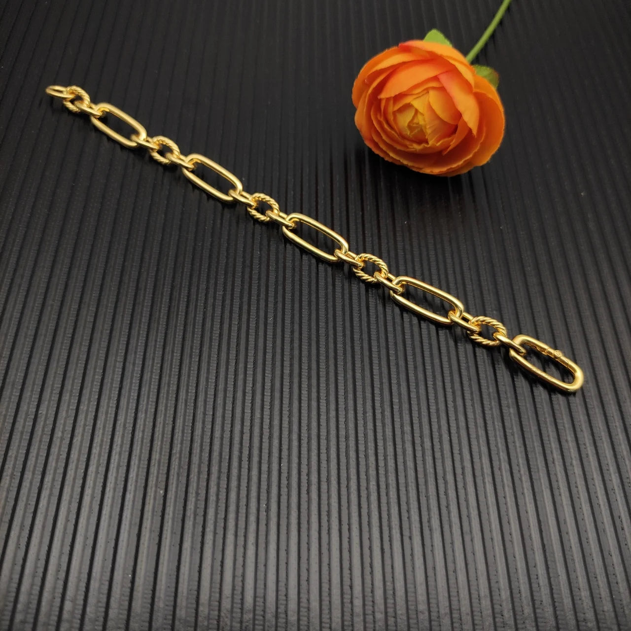 2026 New DY High Quality Bracelets Collection Luxury Trend Jewelry Gift Simple Fashion Design Suitable for Both Men and Women 2
