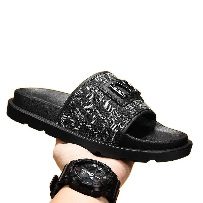 Summer 2026 Large Size Luxury Buckle Trendy Full Face Bread Slippers Retro Casual Beach Slippers Comfortable Roman Style Sandals