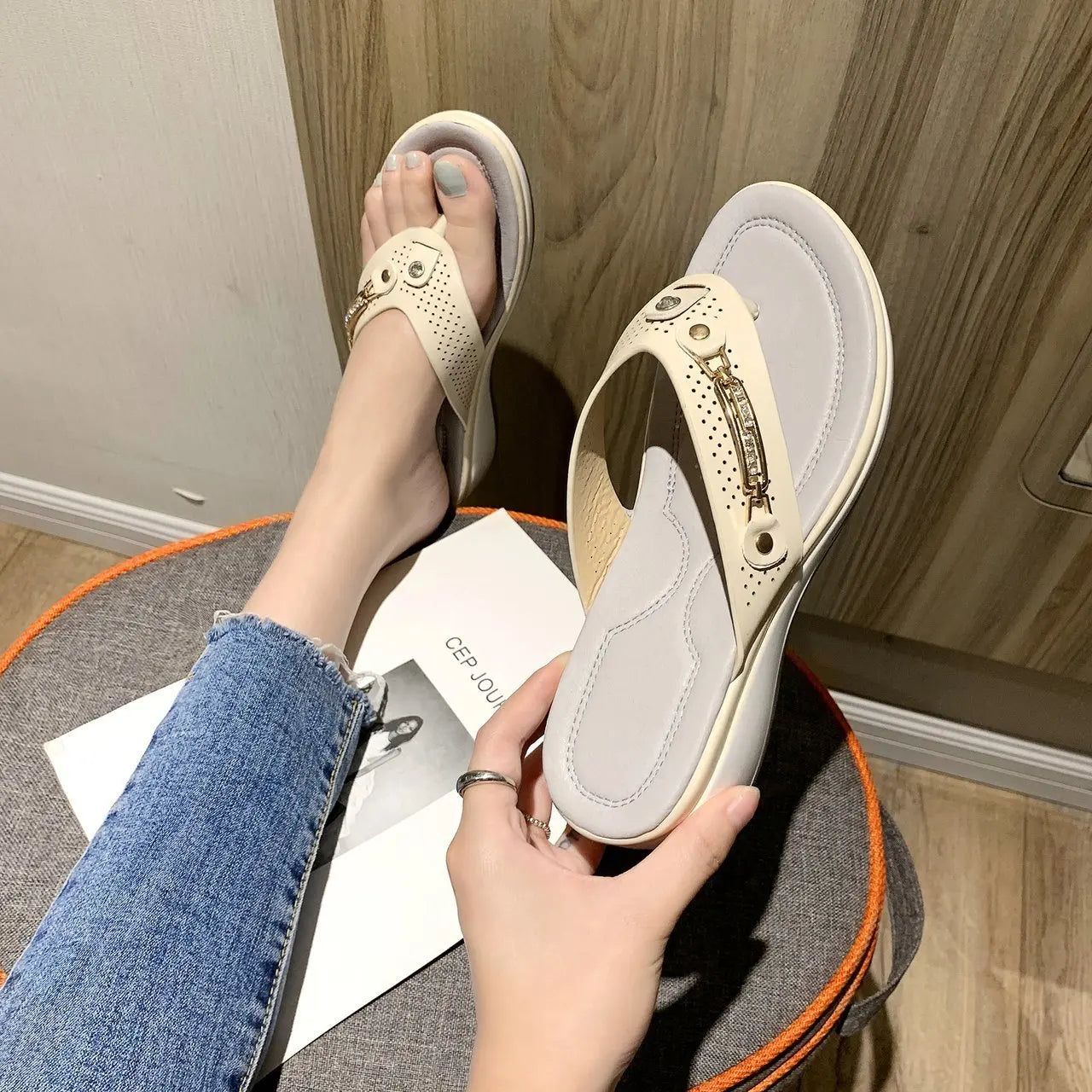 Sandals for Women Flip Flops Metal Button Slides Slipper Beach Dance Non-slip Casual Wedge Shoes Female Summer Slippers Sandals