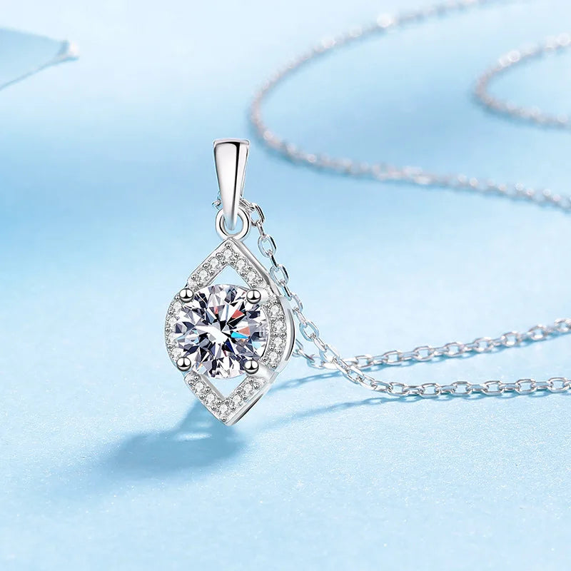 Vintage Water Drop Hollow Pendant for Women,PT950 Platinum Base and 1 Carat Moissanite,combine water drop shape and hollow craft
