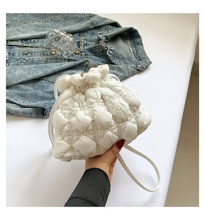 Women Drawstring Shoulder Bags Detachable Strap Quilted Crossbody Bag Solid Color Soft Padding Handbag for Outdoor Travel