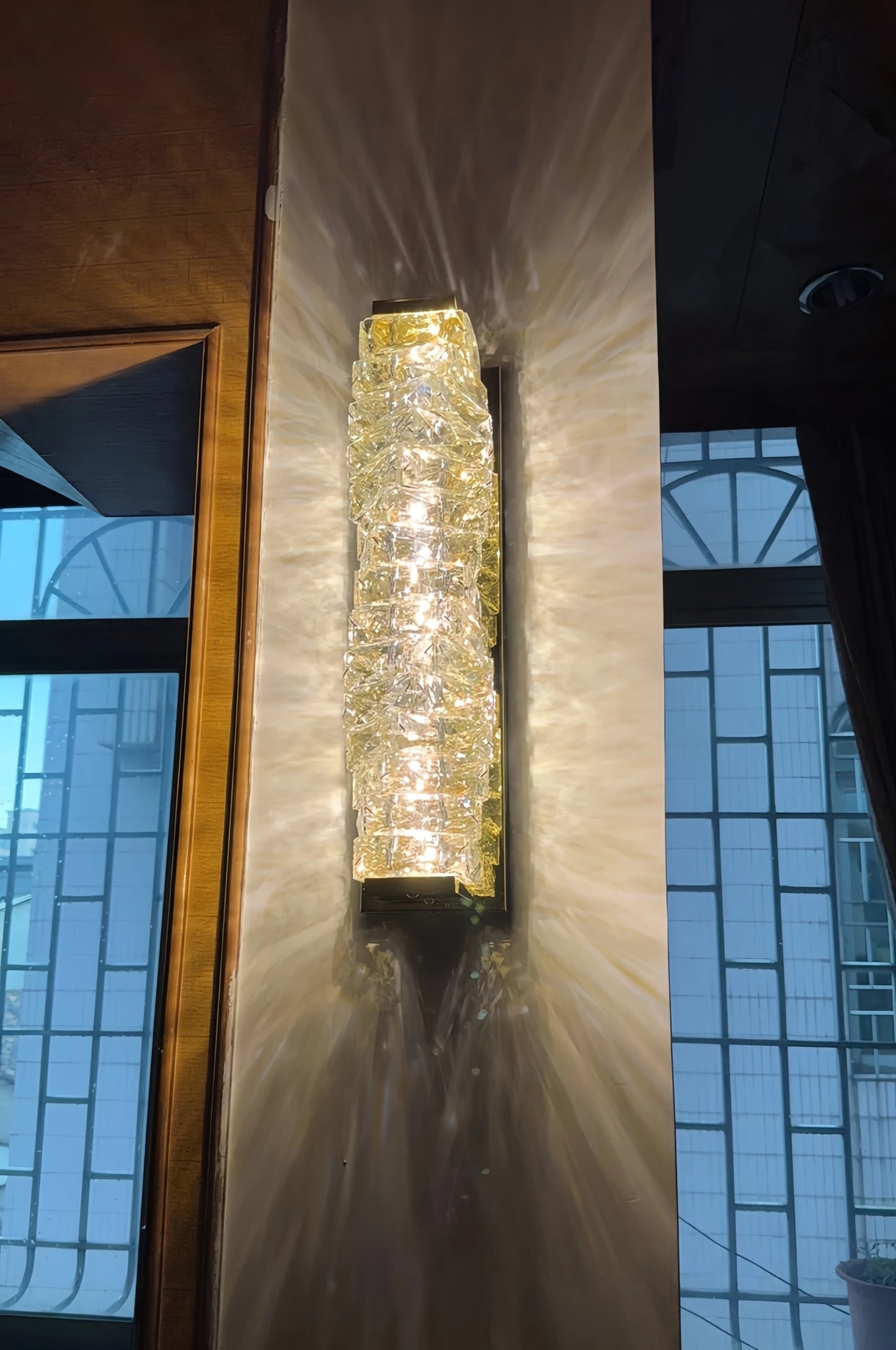 Luxury Crystal Wall Lamp Modern LED Sconce Chrome Gold Mirror Wall Light For Living Room Bedroom Aisle Indoor Decor Vanity Light