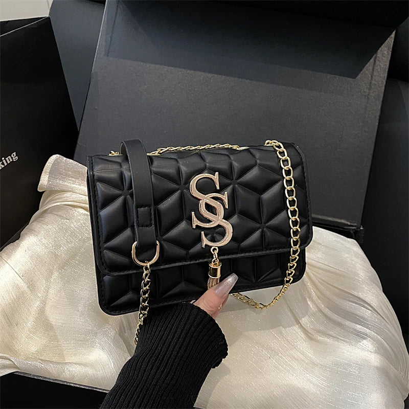 Light Luxury Trend Argyle Quilted Small Square Bag Metal Letter Tassel Flap Crossbody Bags Commuting Fashion Shoulder Bag