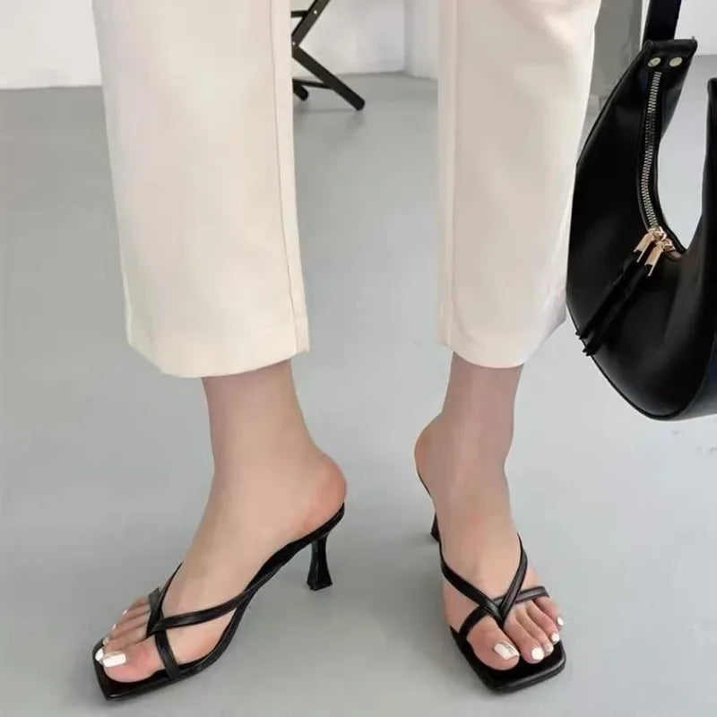 Thin Pumps Peach Shoes 2025 Slippers Runway Toe Loop Sandals Celebrity Slides Women Candy High Heels Club Ring Flip Flop