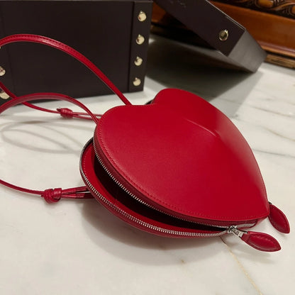 High-End Mini Love Bag Fashionable Peach Heart Box Bag Niche Design Stylish Bag Textured Single Shoulder Crossbody Bag Gift Box