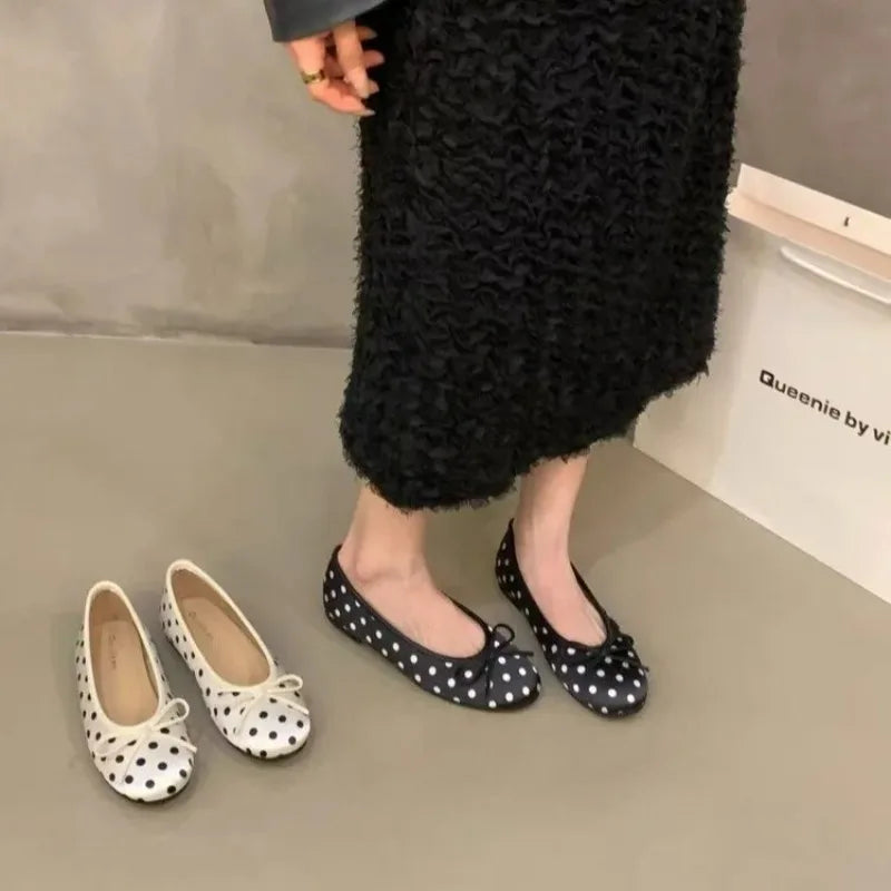 YNPO Fashion Silk Women Ballet Flats Shoes Luxury Designer Shallow Female Round Toe Butterfly-Knot Ladies Slides Shoes