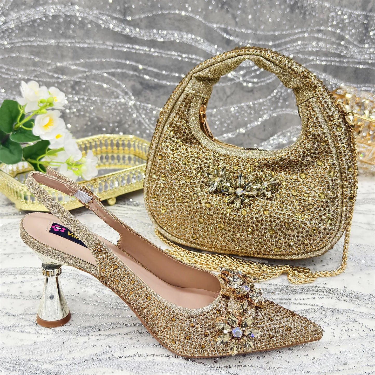 2025 Pointed Toe High Heels Shoes and Bags Set With Rhinestone for Women Wedding Party Elegant Luxury Fashion in Sky Blue