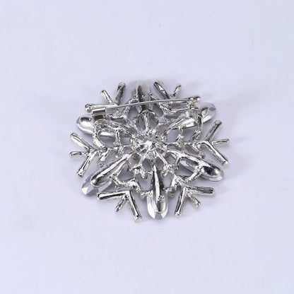High-grade Rhinestone Snowflake Brooch Female Exquisite Jewelry Banquet Wedding Brooches Clothing Corsage Crystal Flower Badge