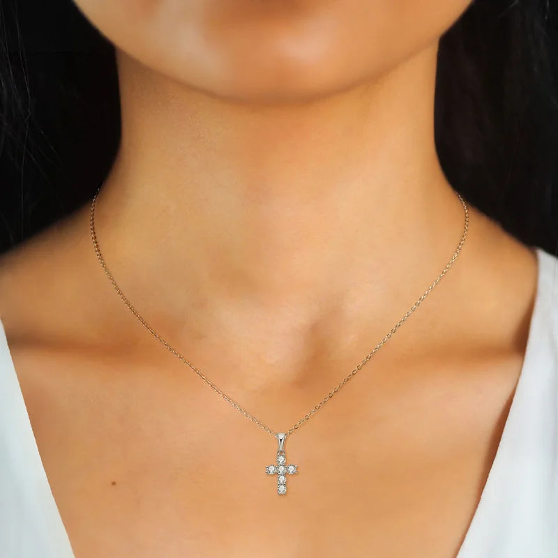 Cross Necklace Pendant Moissanite Diamond 925 Silver Woman Accessories Friendship Gift Catholic Christian Fine Jewelry