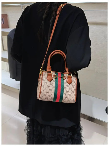 High-end Leather Diaper Bag for Ladies Vintage Fashionable Simple Commuter Backpack Business Mens Womens