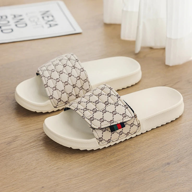 Summer men's slippers fashion comfortable breathable slippers indoor bathroom sandals plus size casual outdoor beach shoes 47