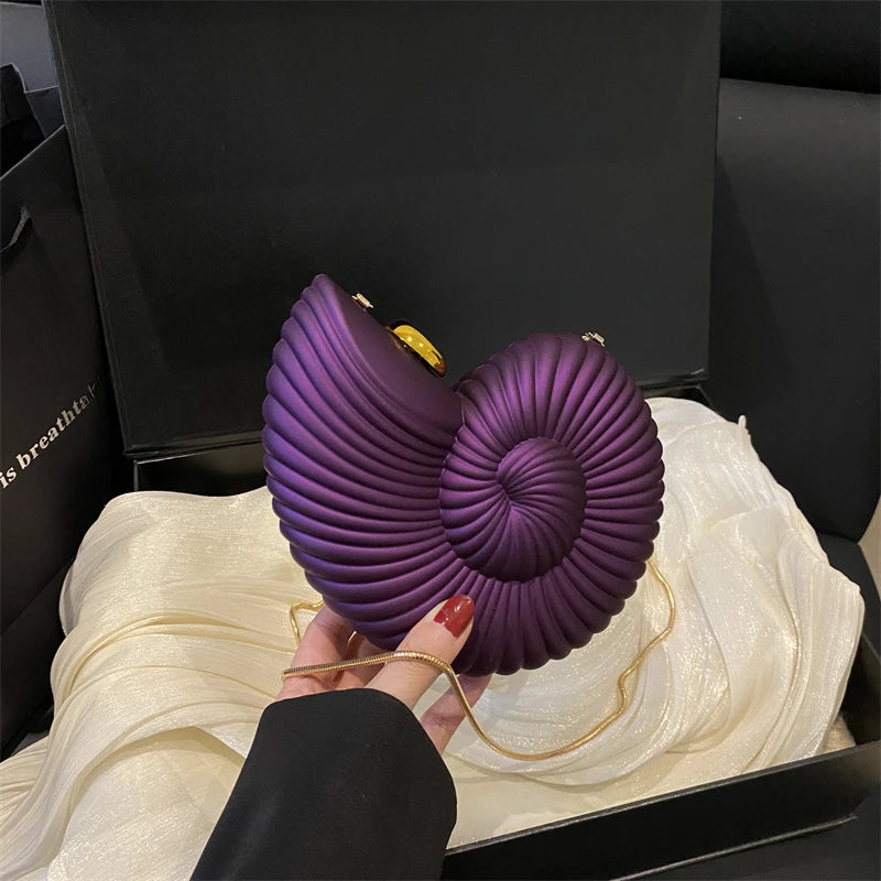 Fashion Lipstick Bag Ladies Gold Conch Dinner Bag High Quality Acrylic Super Mini Crossbody Bag Women Cute Fun Creative Handbag