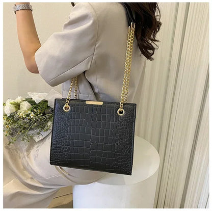 2026 Fashion Luxury Female Crossbody Bags for Women Designer Shoulder Bag Chain Solid Color Messenger Bag Handbags