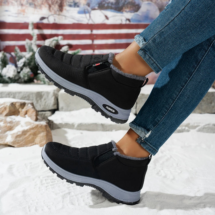 Women's Slip‑On Winter Snow Boots, Fuzzy Fleece Lined Warm Ankle Booties, Water‑Resistant Quilted Upper, Non‑Slip Thick Rubber Sole Cozy Winter Shoes, Easy On Off Casual Cold‑Weather Footwear for Moms Seniors Outdoor