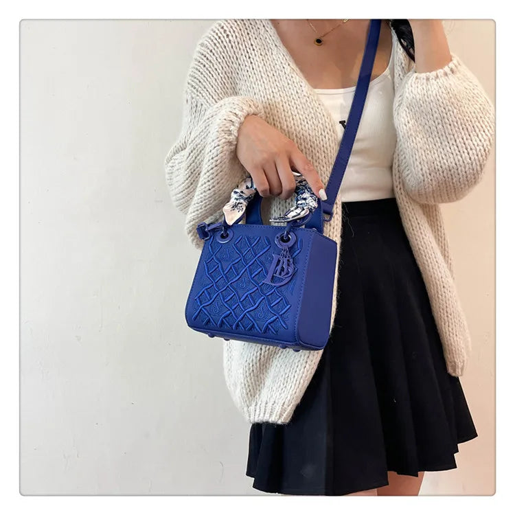 Luxury 2025 New Versatile Craftsmanship Embroidery Concubine Bag Handbag, Women's Crossbody Bag