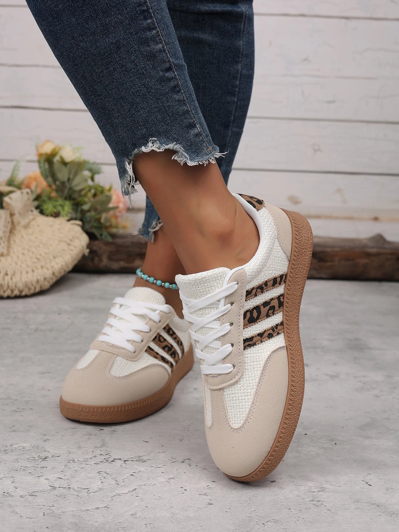 Women Sneakers Brand Classical Outdoor Sneakers Women 2025 New Luxury Designer Sneakers Comfortable Shoes Women Zapatos De Mujer