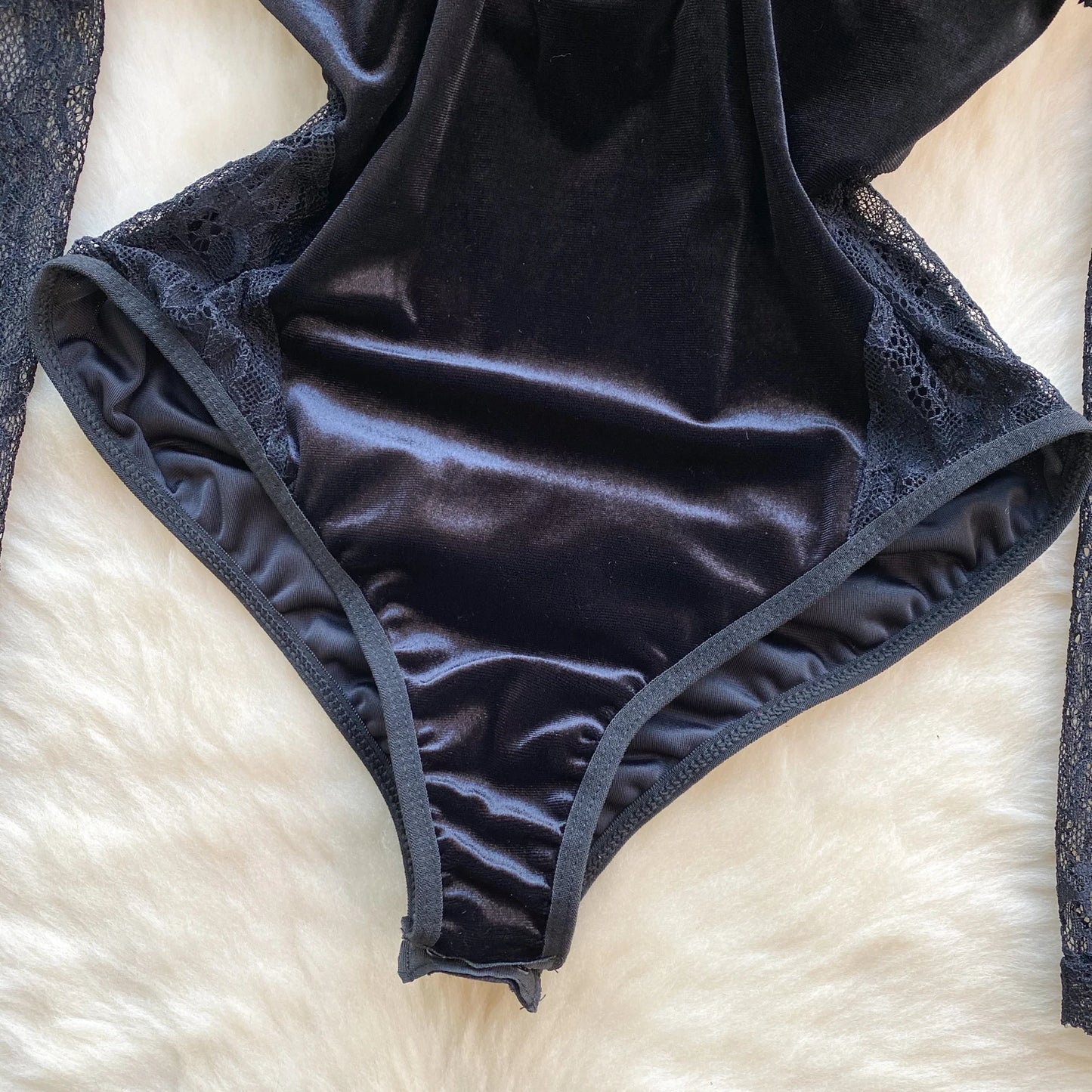 Women Lace Patchwork Velour Strappy Catsuits Fashion One Piece Combination Rompers Erotic Fashion Sexy Bunny Bodysuits Cosplay