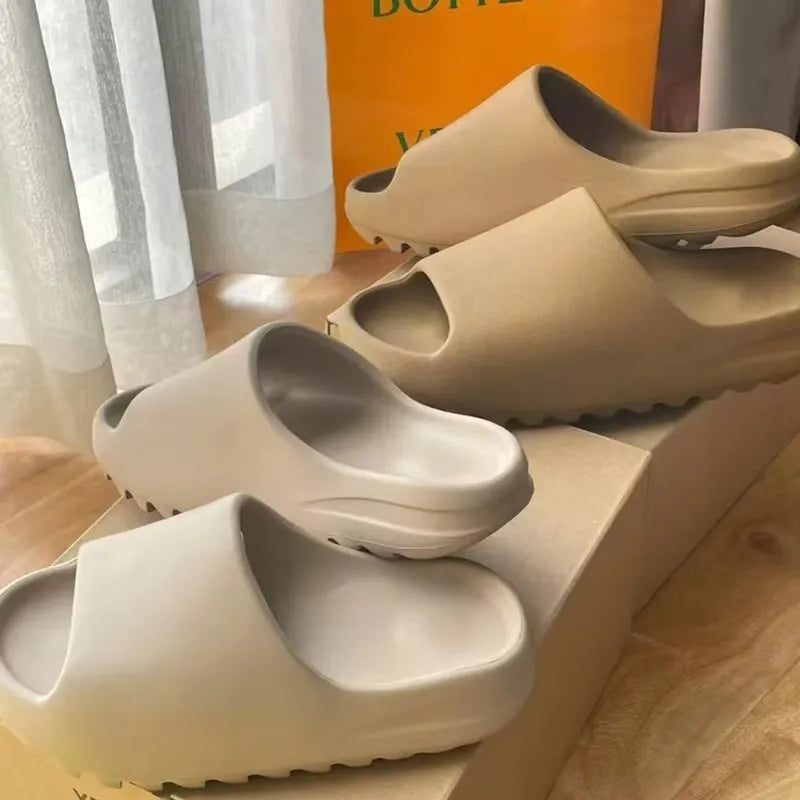 Summer Clogs Fashion Soft Bottom Beach Men Slippers Women's Sandals Nurse Medical Sabot EVA Slides Breathable Shoes
