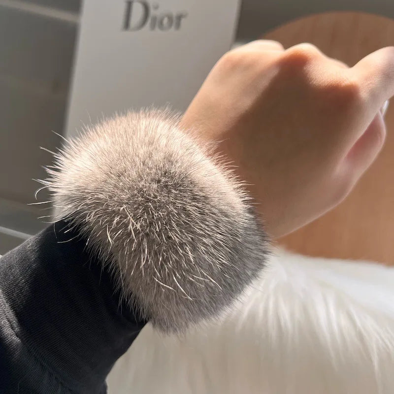 2026  Real Mink Fur Cuffs Sex Hand Arm Warmers Natural Mink Fur Cuffs Wristbands Female Warm Rabbit Hair for Women Manga