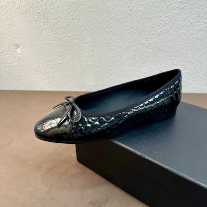 Luxury Brand Women's Slip-on Bow-accented  Low-heel Shoes Mary Janes Embossed Upper Patent Leather Versatile Casual Shoes