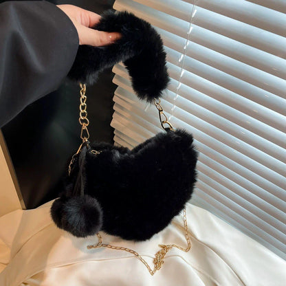 Large Capacity Fur Handbag Heart Shape Ladies Shoulder Bag Fashionable Cute Soft Zipper Closure Interior Phone Pocket