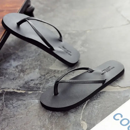 Men's anti slip flip flops, new couple's slippers for summer wear, durable leather, simple and fashionable beach shoes