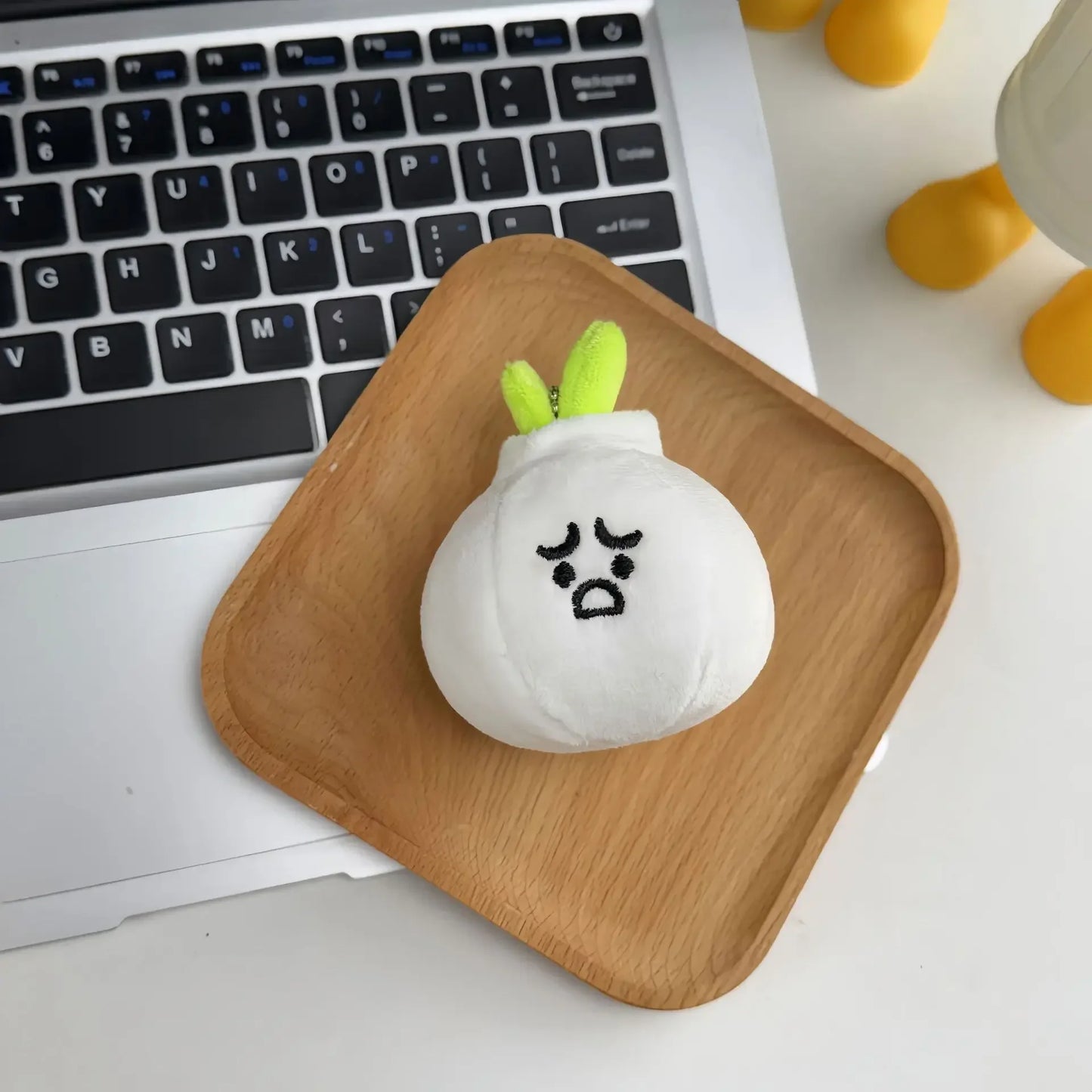 Cartoon Cute Fruit and Vegetable Plush Series Keychain Toy Peach Pear Cherry Doll Smiling Face Fruit Decoration Pet Gift